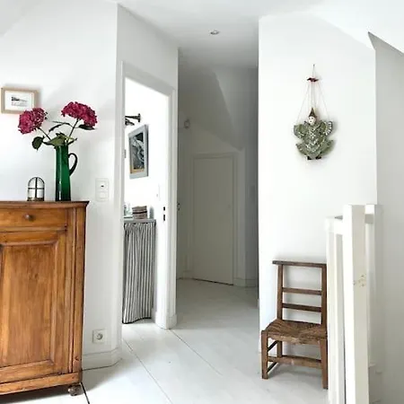 Σπίτι διακοπών Fantastic 6 Bedroom House With Stunning Sea View