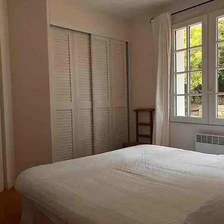 Fantastic 6 Bedroom House With Stunning Sea View *