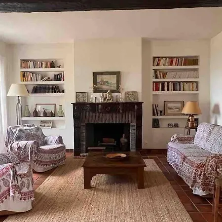 Fantastic 6 Bedroom House With Stunning Sea View