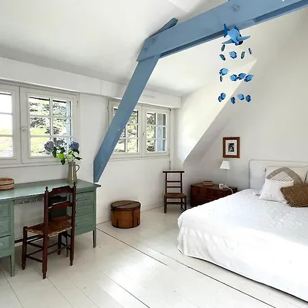 Fantastic 6 Bedroom House With Stunning Sea View Holiday home Arzon