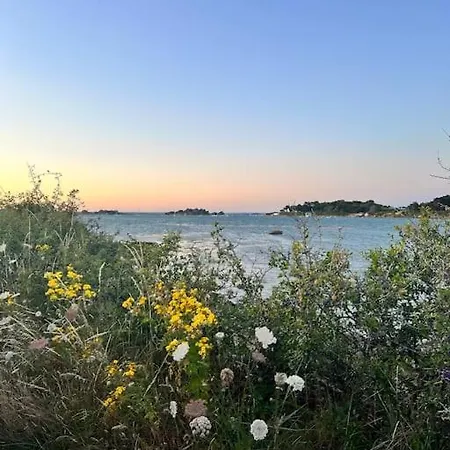 Fantastic 6 Bedroom House With Stunning Sea View Holiday home Arzon